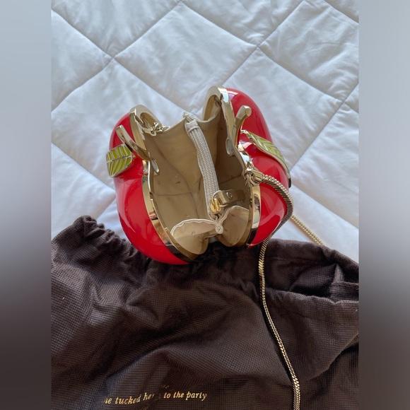 Kate Spade Limited Collection 🍎 - Picture 2 of 3